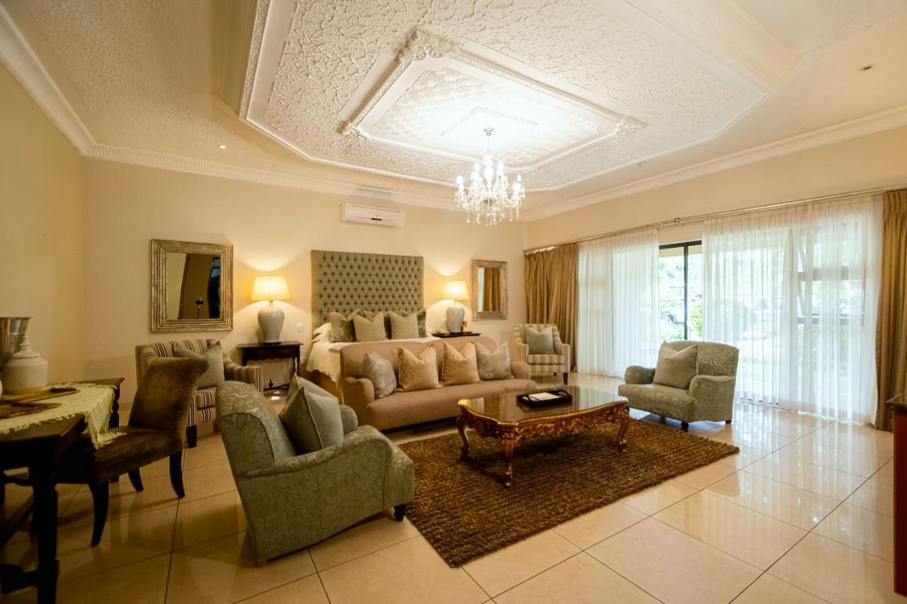 The Victoria Falls Deluxe Suites Exterior foto