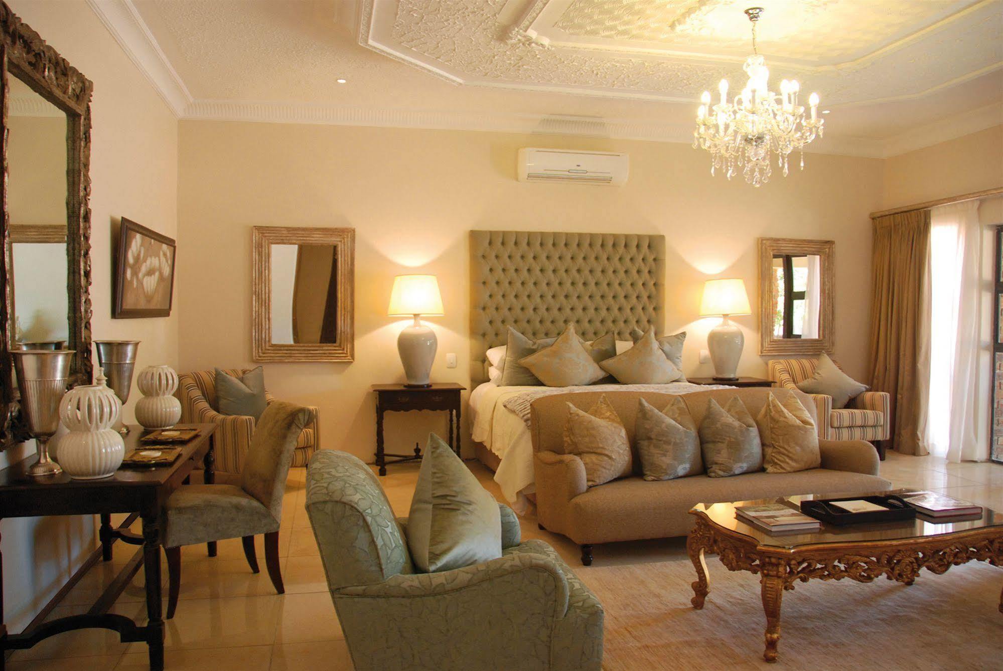 The Victoria Falls Deluxe Suites Exterior foto